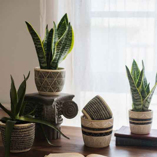 Geometric Art Flowerpot - Modern Creative Ceramic Planter for Home Decor (1013g)